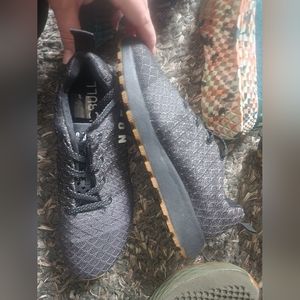 Nobull dark gray/gum Matryx trail runners W8.5